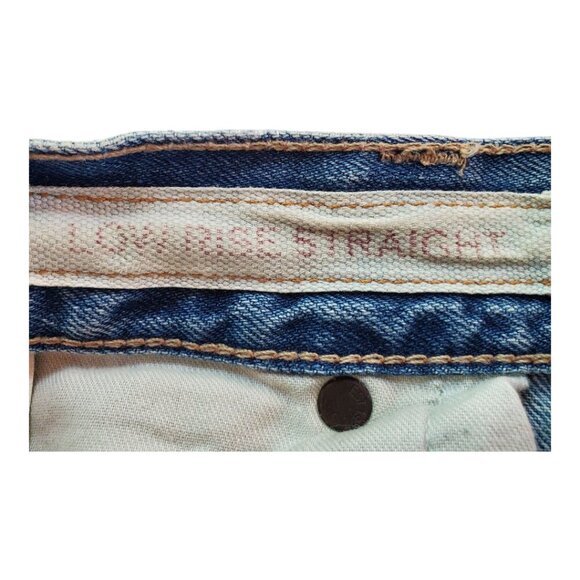 AMERICAN EAGLE SZ 33/32 Low rise Straight Distressed Light Wash Blue Jeans - Picture 7 of 15